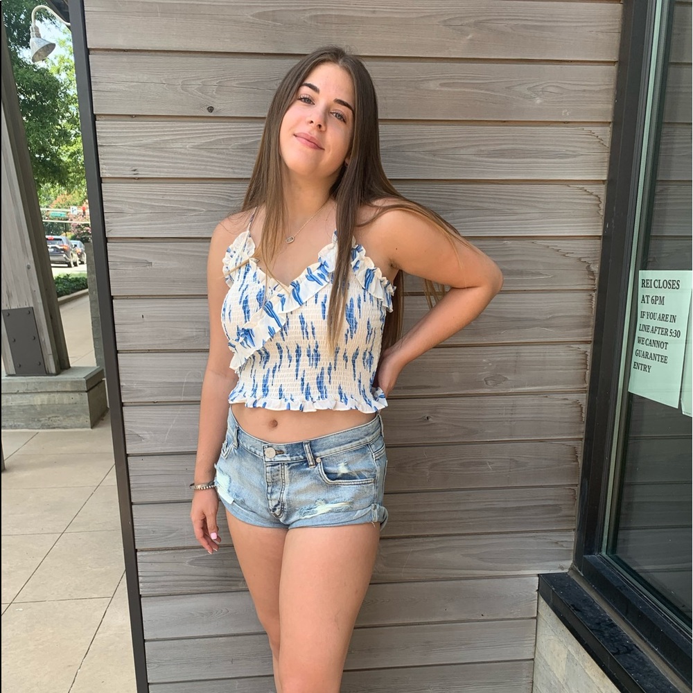 Meet your Posher, Lauren